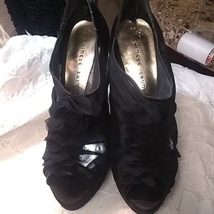 Women's Chinese Laundry Haylie Pumps